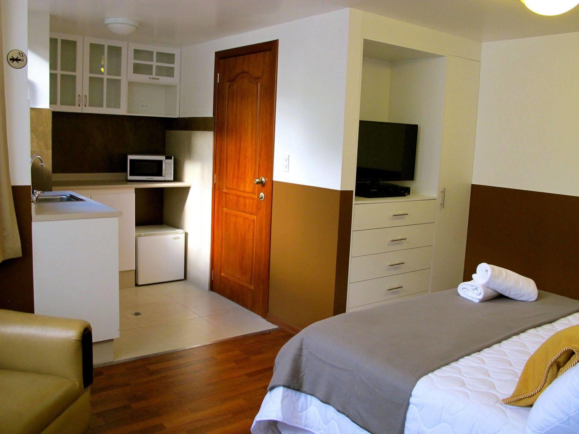 Filatelia Suites&Travel Quito Esterno foto